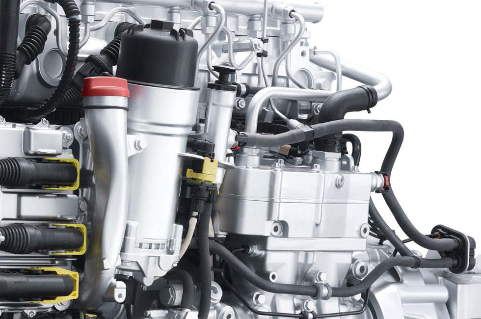 PACCAR MX-13 Euro 6 engine detail water separator